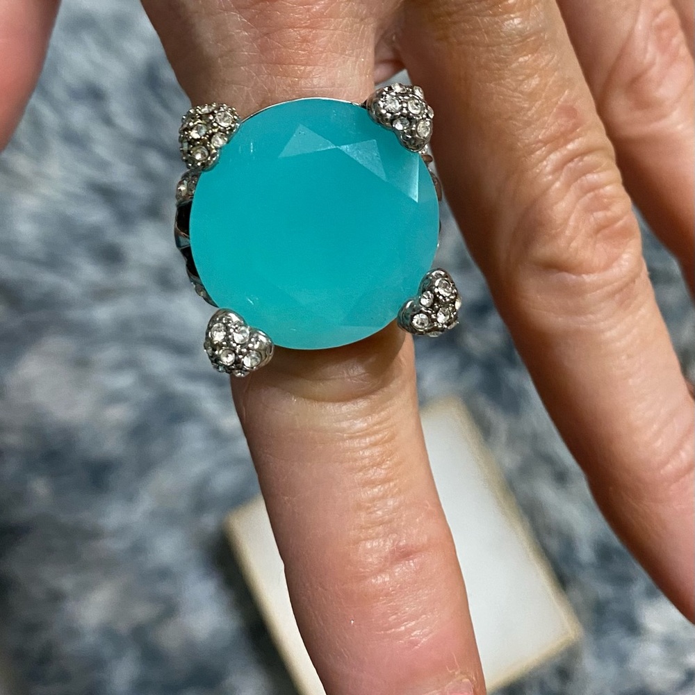Turquoise Rhinestone Cocktail Ring Size 8 - Picture 3 of 4